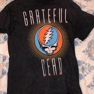Grateful Dead t-shirt.
